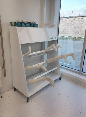 PELLE À PLÂTRE +- 2KG 